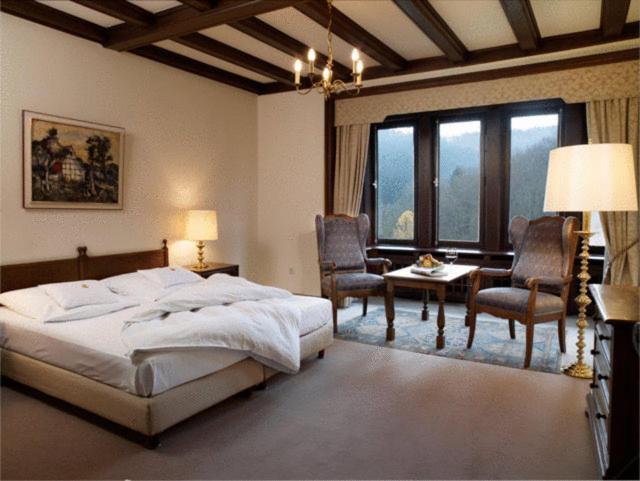 Hotel Und Restaurant Burg Schnellenberg Attendorn Eksteriør bilde