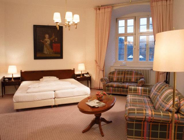 Hotel Und Restaurant Burg Schnellenberg Attendorn Eksteriør bilde
