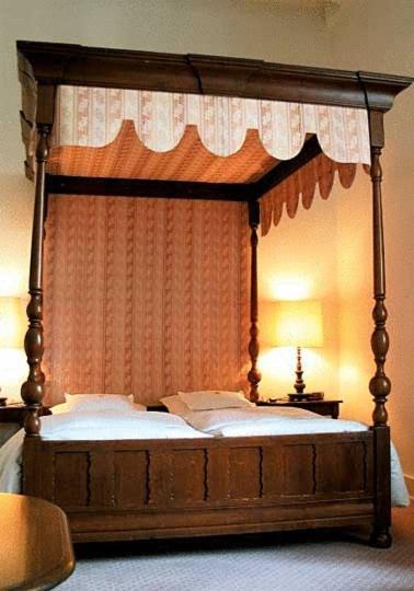Hotel Und Restaurant Burg Schnellenberg Attendorn Eksteriør bilde