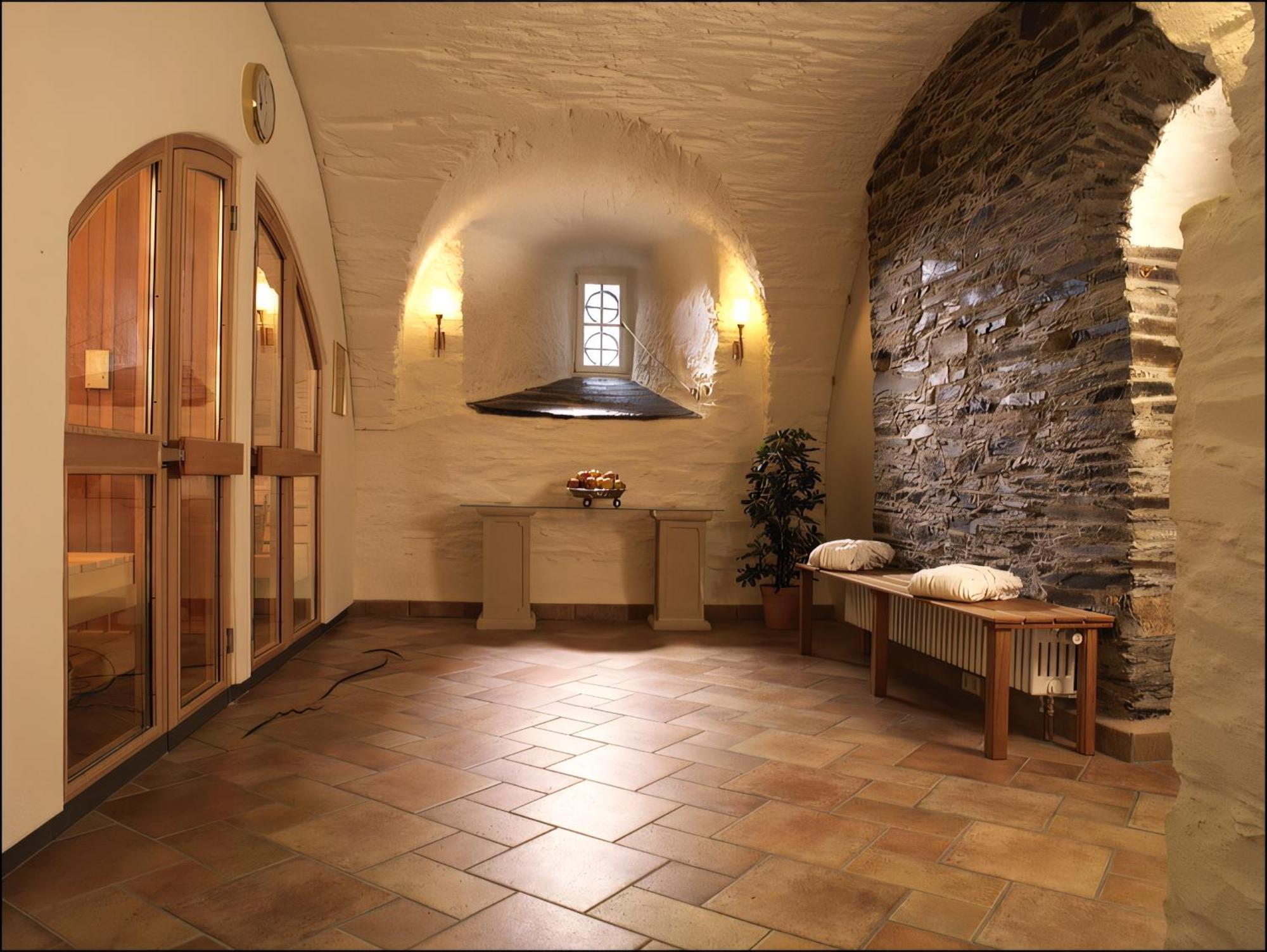 Hotel Und Restaurant Burg Schnellenberg Attendorn Eksteriør bilde
