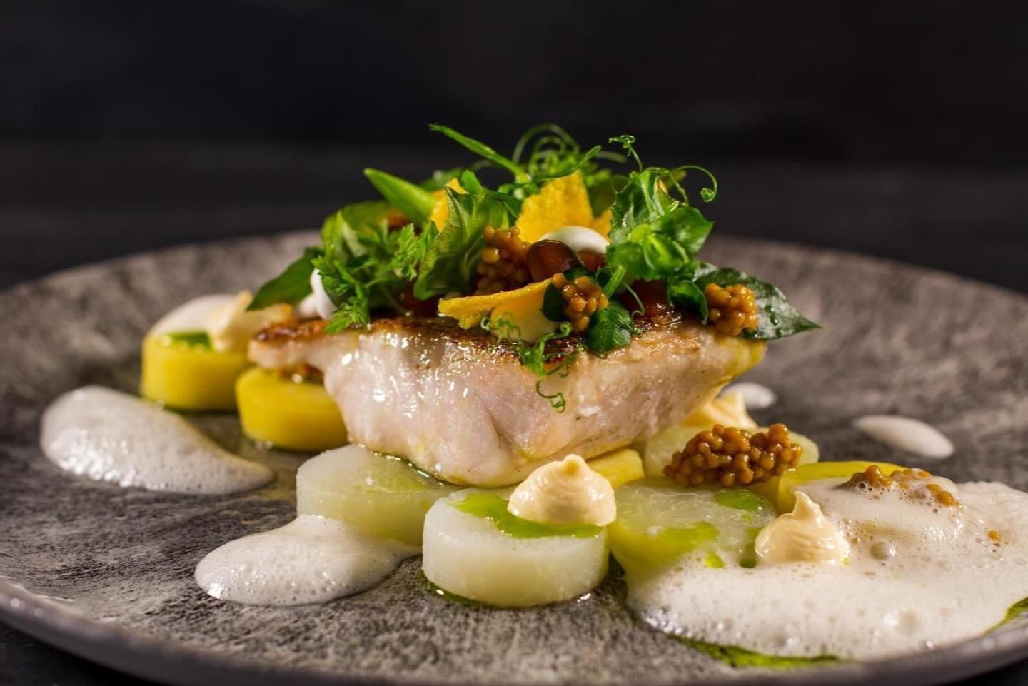 Hotel Und Restaurant Burg Schnellenberg Attendorn Eksteriør bilde