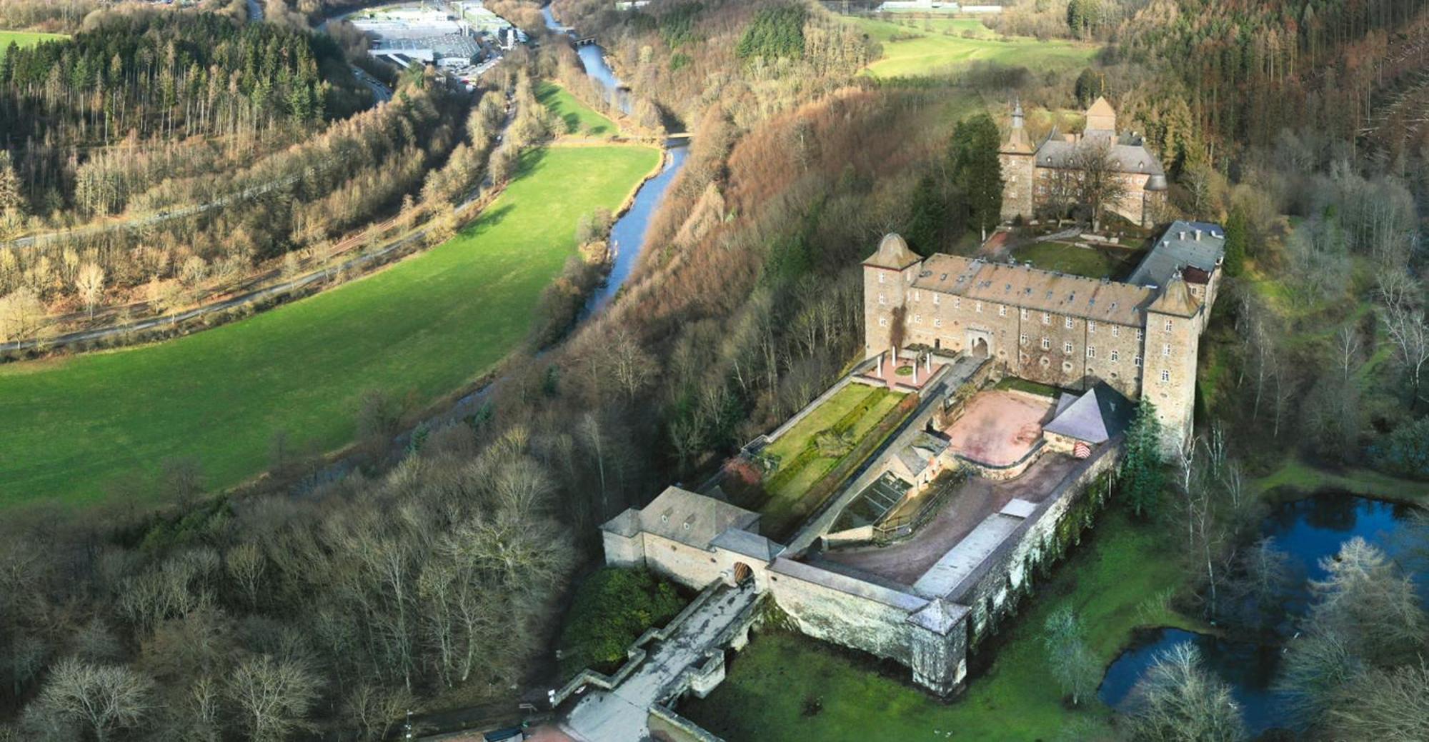 Hotel Und Restaurant Burg Schnellenberg Attendorn Eksteriør bilde