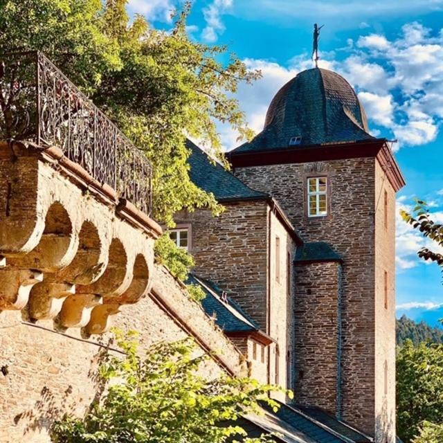 Hotel Und Restaurant Burg Schnellenberg Attendorn Eksteriør bilde