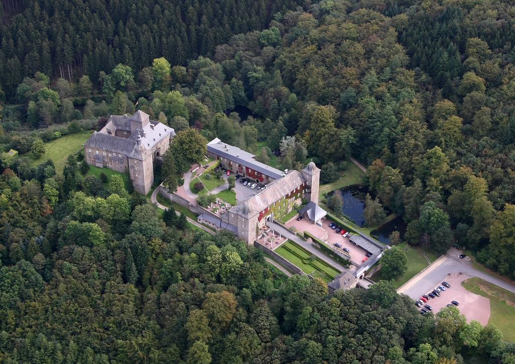 Hotel Und Restaurant Burg Schnellenberg Attendorn Eksteriør bilde
